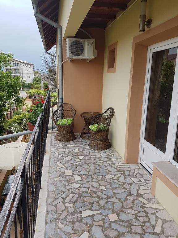 Pensiunea Casa Johnelly Costinești Εξωτερικό φωτογραφία