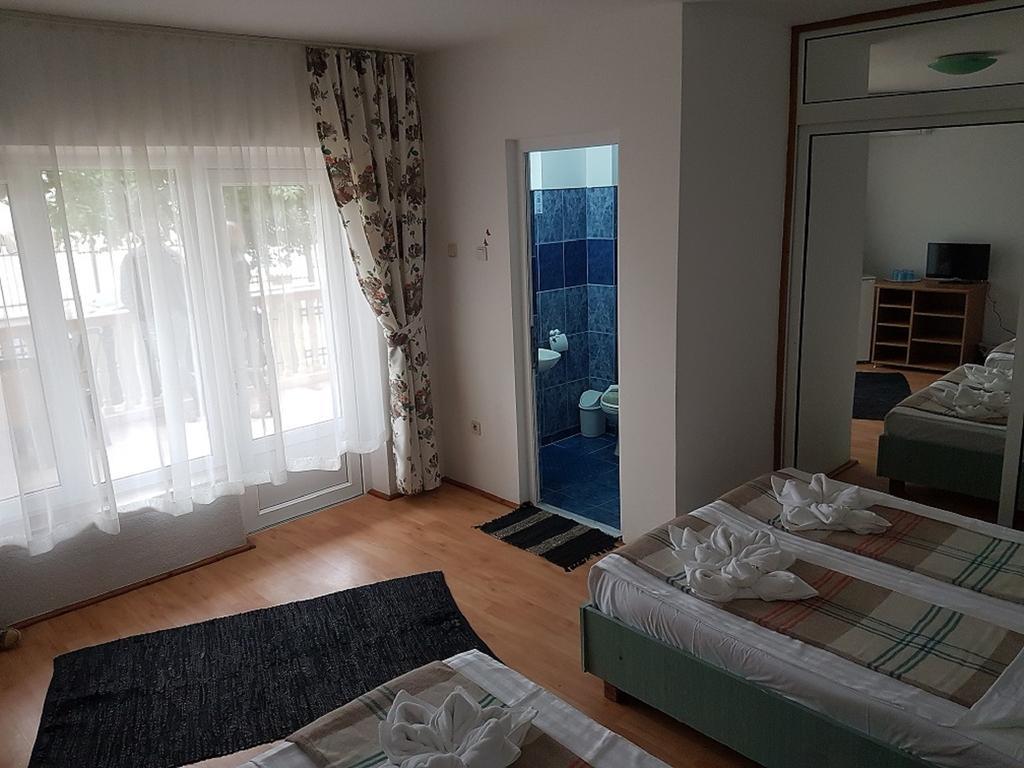 Pensiunea Casa Johnelly Costinești Εξωτερικό φωτογραφία